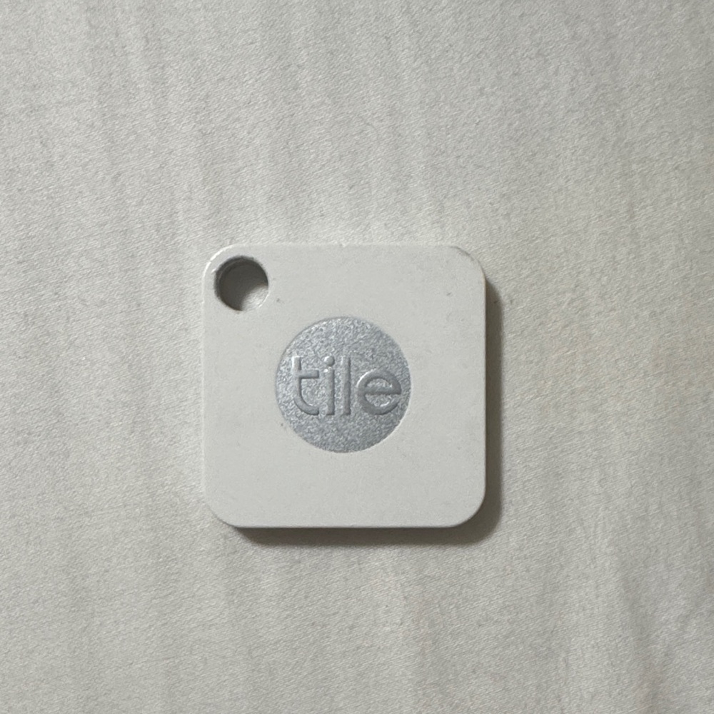 Tile Bluetooth Tracker - White